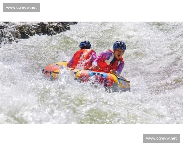 黄河抢渡赛玛沁站圆满收官 中外健儿逐浪高原水域